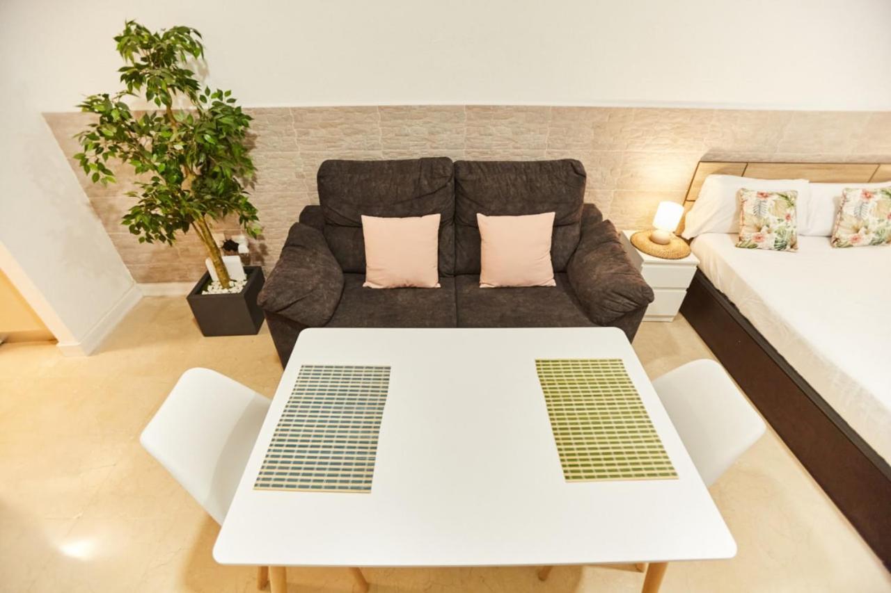 Charming House - Calm And Comfort In The Center Seville Luaran gambar