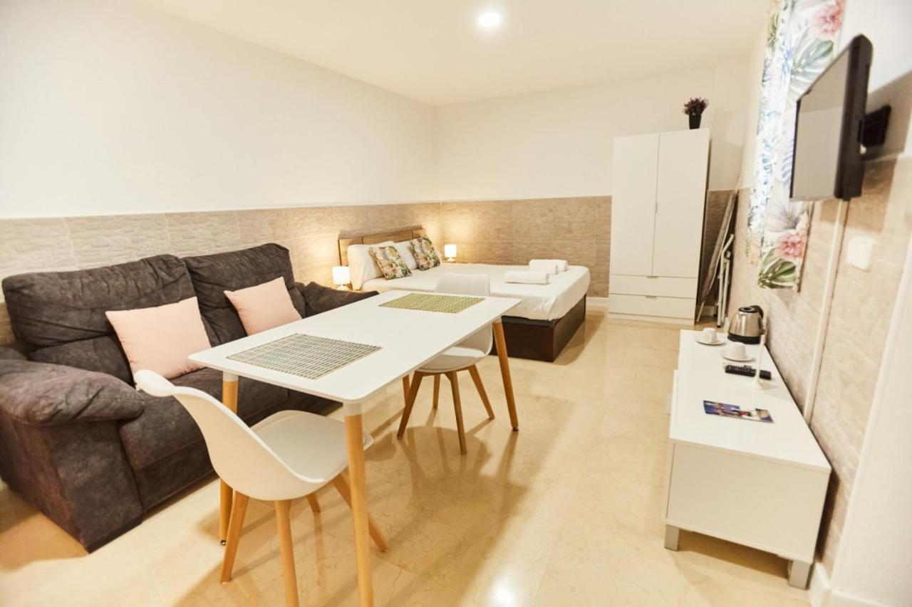 Charming House - Calm And Comfort In The Center Seville Luaran gambar