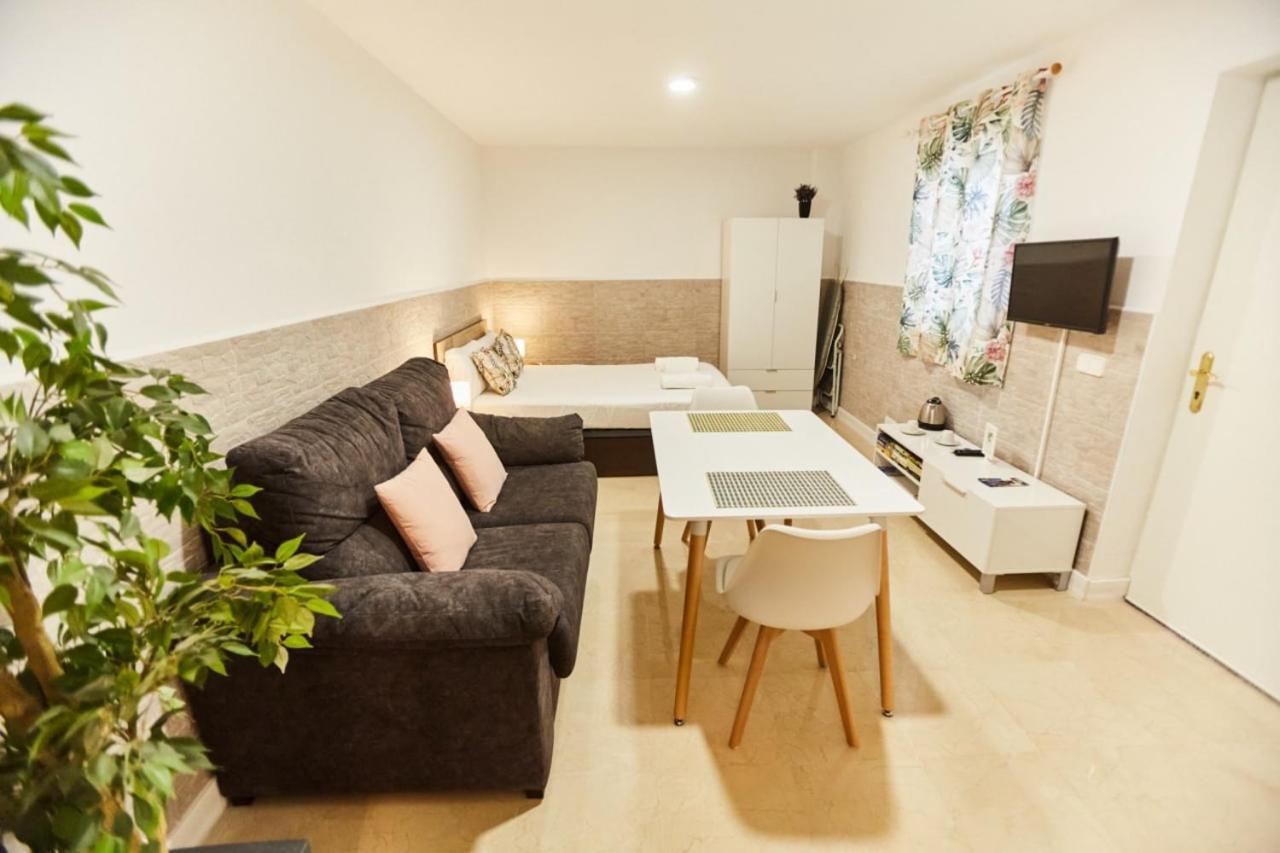 Charming House - Calm And Comfort In The Center Seville Luaran gambar